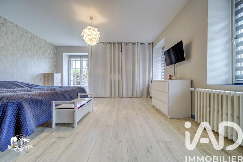 Maison - 262 m² - 7 pièces