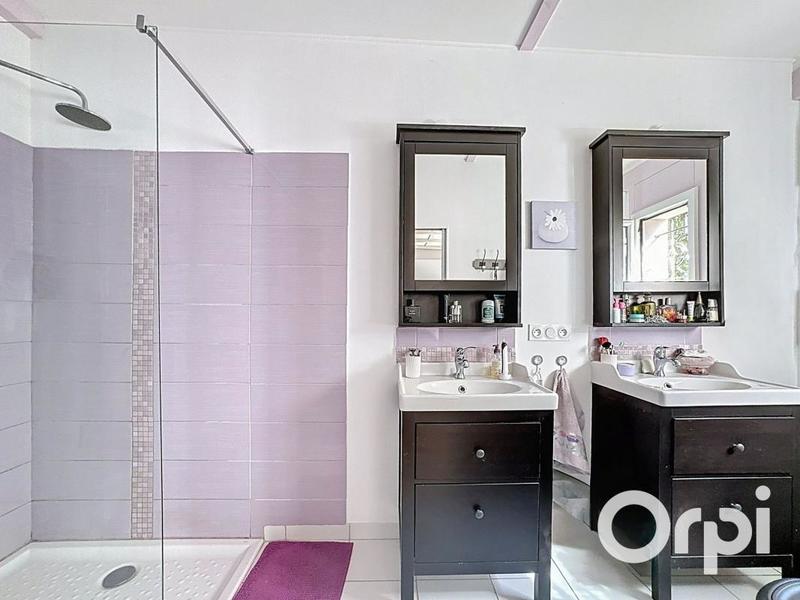 Maison - 105 m² - 4 pièces