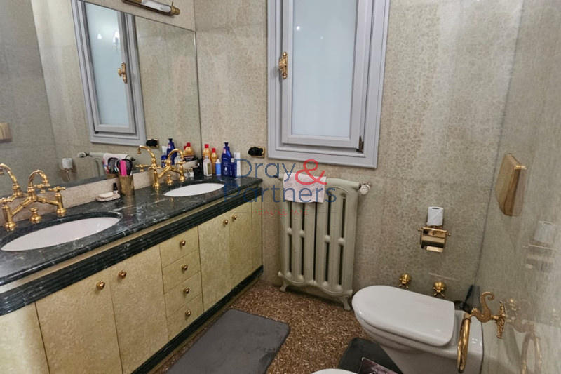 Appartement - 70 m² - 2 pièces