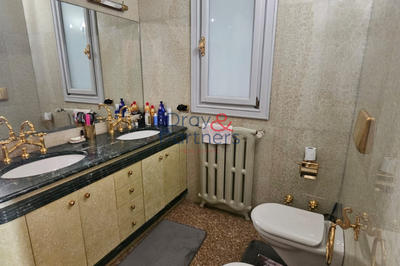 Appartement - 70 m² - 2 pièces