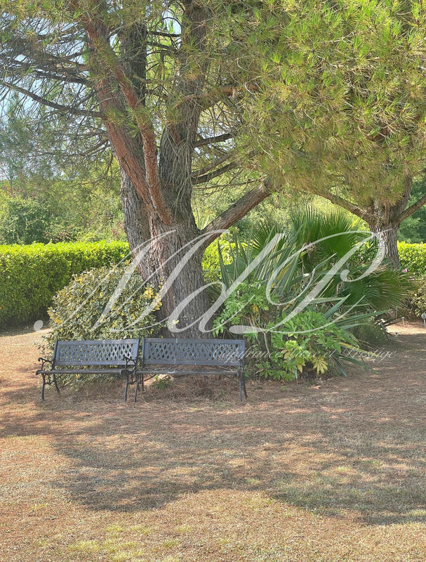 Maison de campagne - 360 m² - 11 pièces