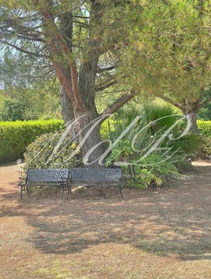 Maison de campagne - 360 m² - 11 pièces