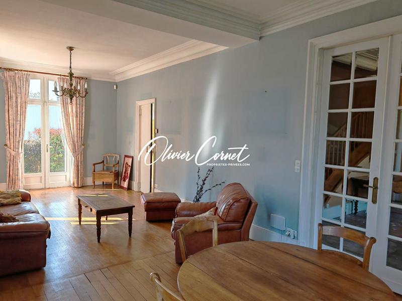 Maison - 192 m² - 7 pièces