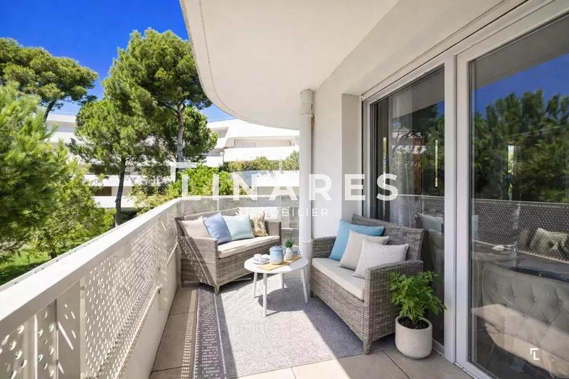 Appartement - 90 m² - 4 pièces