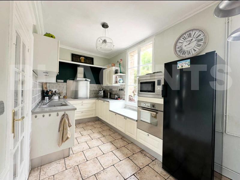 Maison de maîtres - 280 m² - 11 pièces