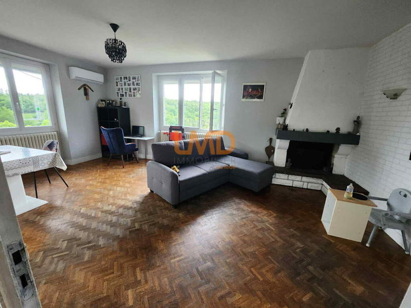 Maison - 121 m² - 6 pièces