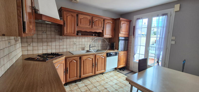 Villa - 100 m² - 5 pièces