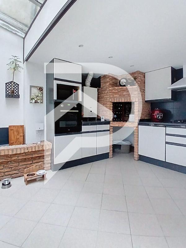 Appartement - 90 m² - 3 pièces