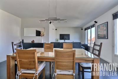 Appartement - 83 m² - 4 pièces