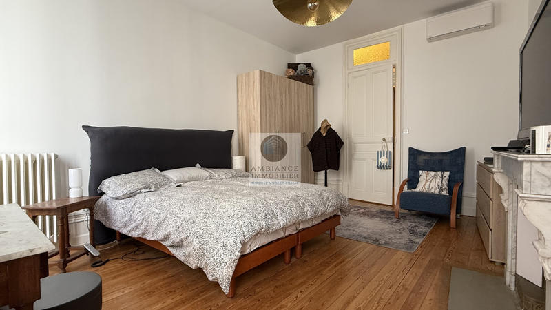 Appartement - 159 m² - 5 pièces