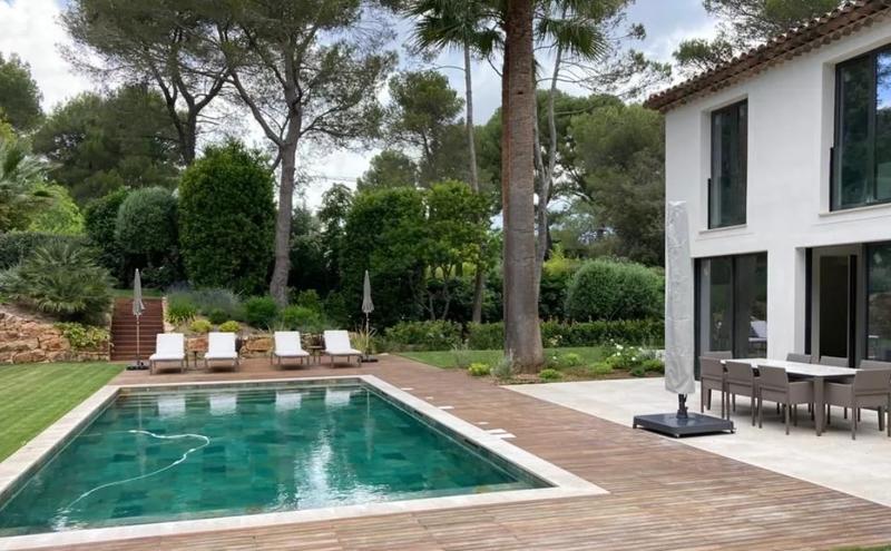 Villa - 292 m² - 7 pièces