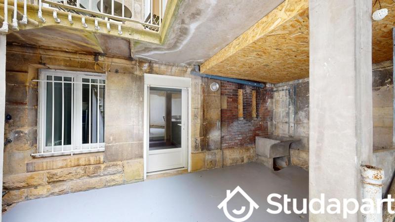 Chambre - 11 m² - 1 pièce