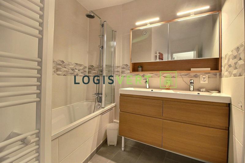 Appartement - 86 m² - 5 pièces