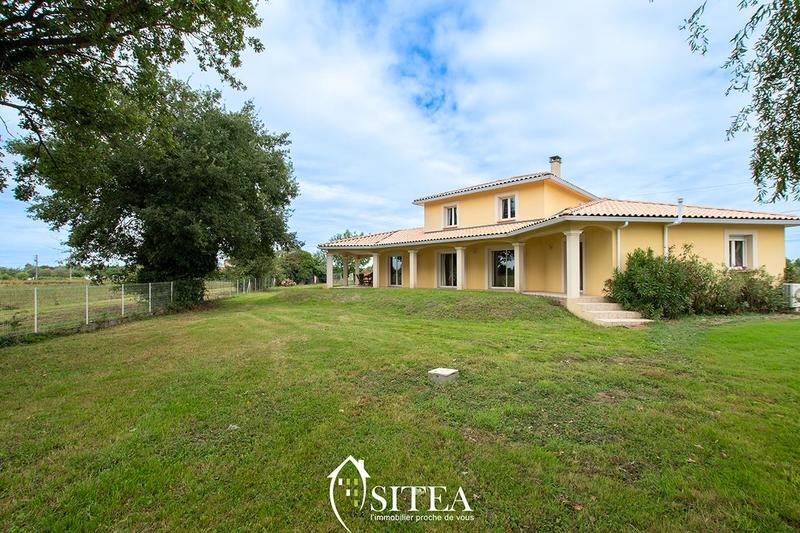 Maison - 170 m² - 5 pièces