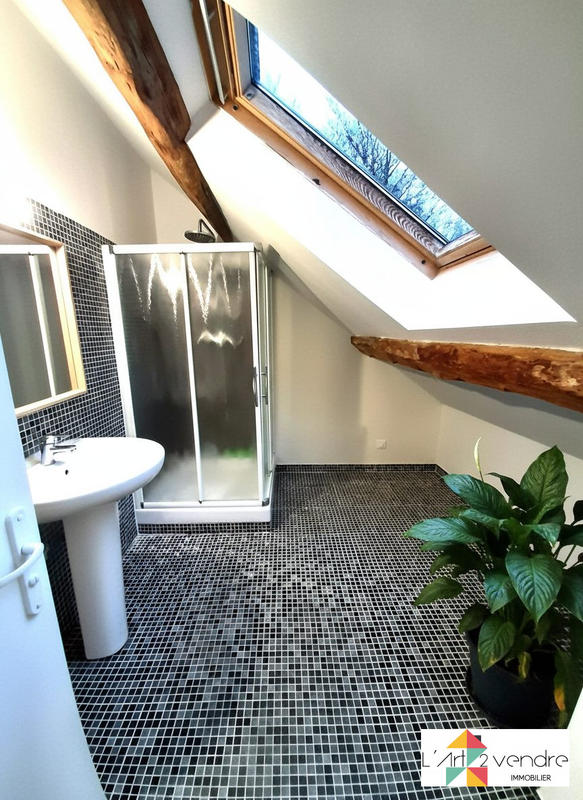 Appartement - 120 m² - 6 pièces