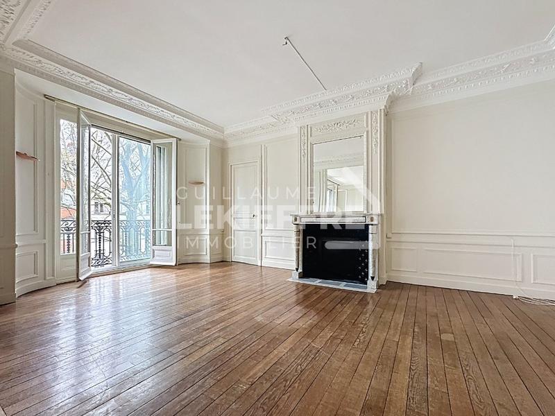 Appartement - 208 m² - 6 pièces