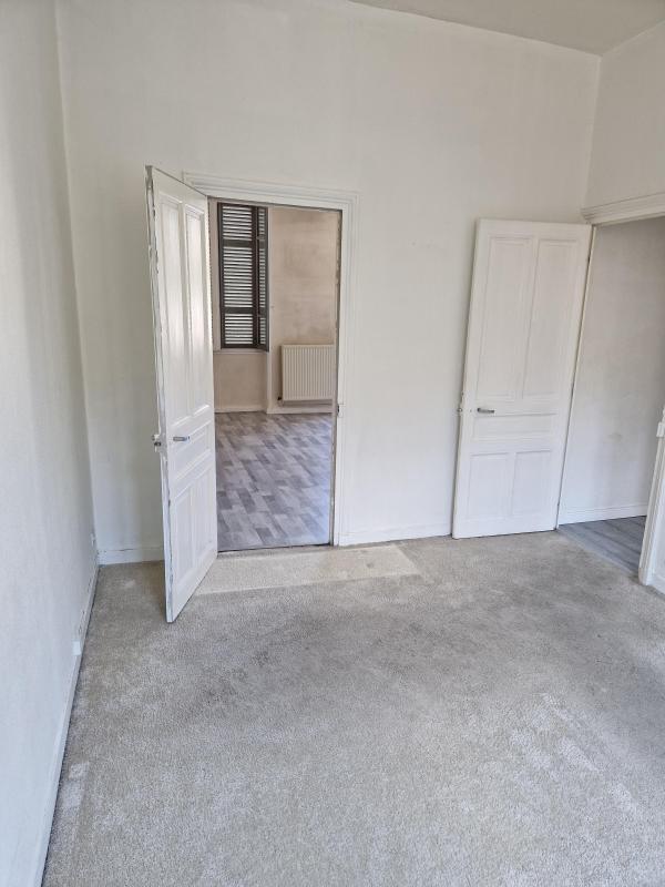 Appartement - 77 m² - 3 pièces