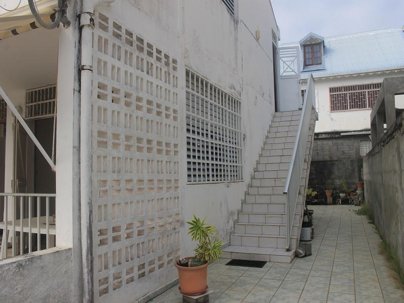 Maison - 144 m² - 8 pièces