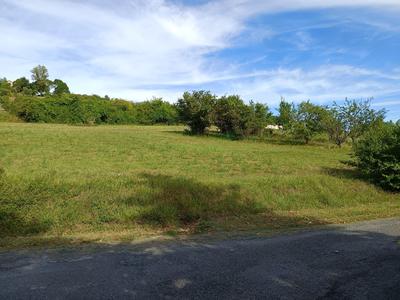 Terrain constructible - 1 501 m²