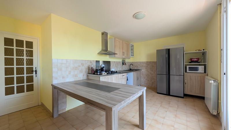 Maison - 265 m² - 9 pièces