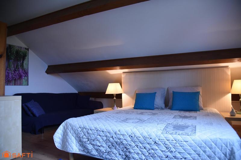 Maison - 240 m² - 8 pièces