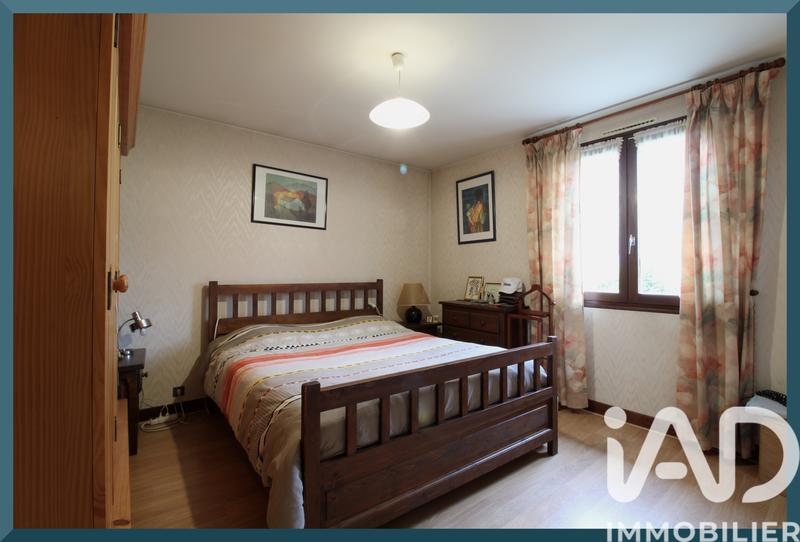 Maison - 180 m² - 8 pièces