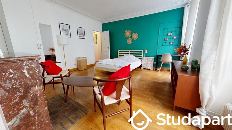 Chambre - 11 m² - 1 pièce