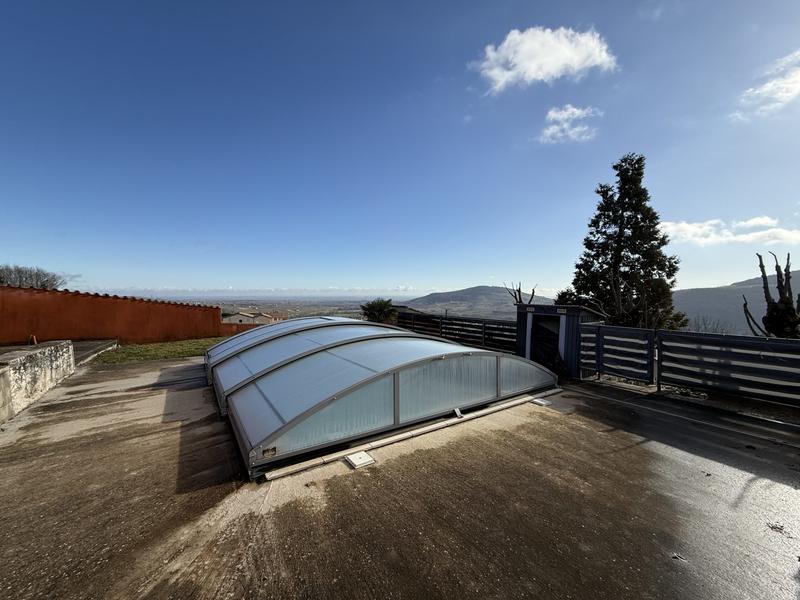 Maison - 85 m² - 3 pièces