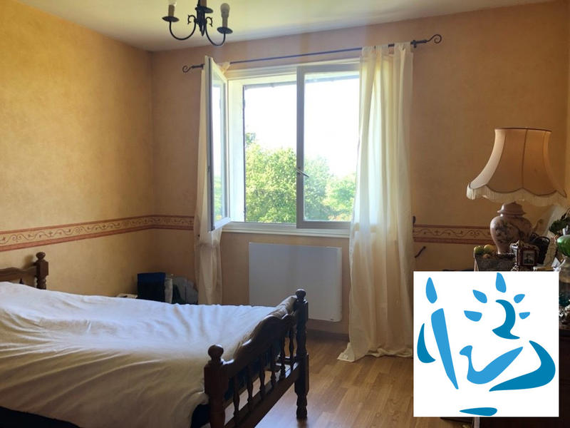 Maison - 200 m² - 6 pièces