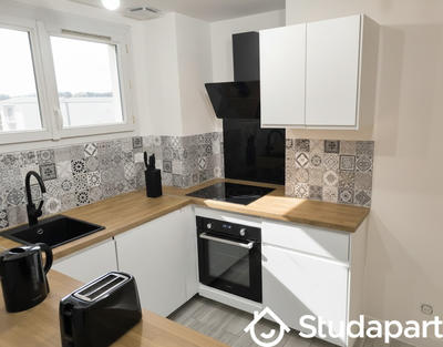 Chambre - 9 m² - 1 pièce