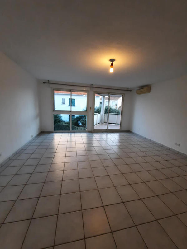 Appartement - 77 m² - 3 pièces