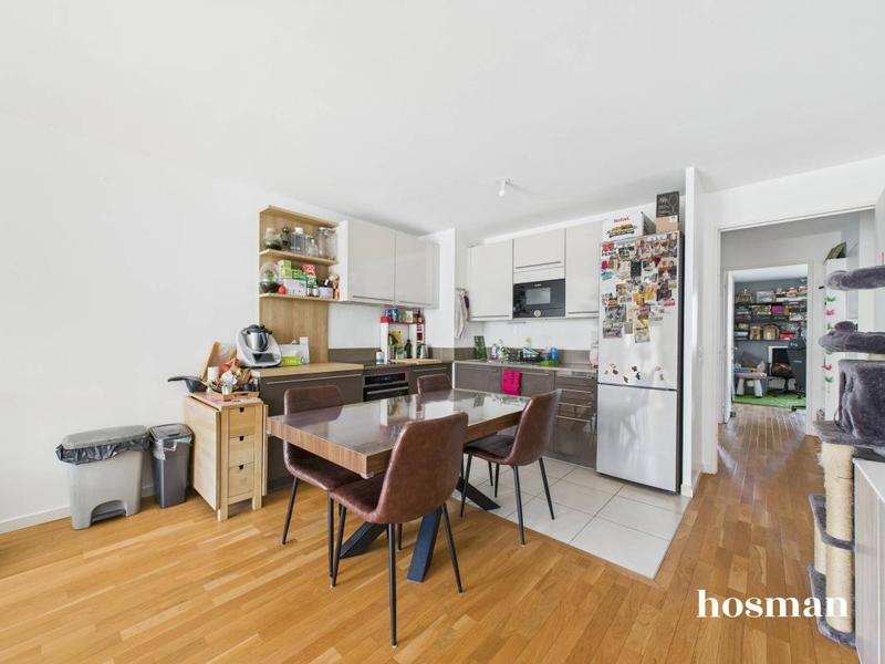 Appartement - 82 m² - 4 pièces