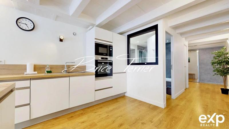 Appartement - 64 m² - 2 pièces