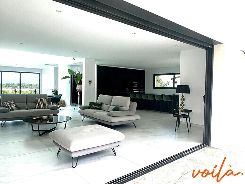 Maison - 237 m² - 4 pièces