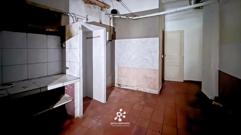 Local commercial - 87 m² - 3 pièces