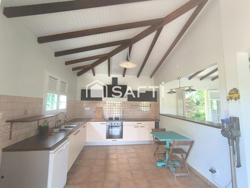 Villa - 180 m² - 5 pièces