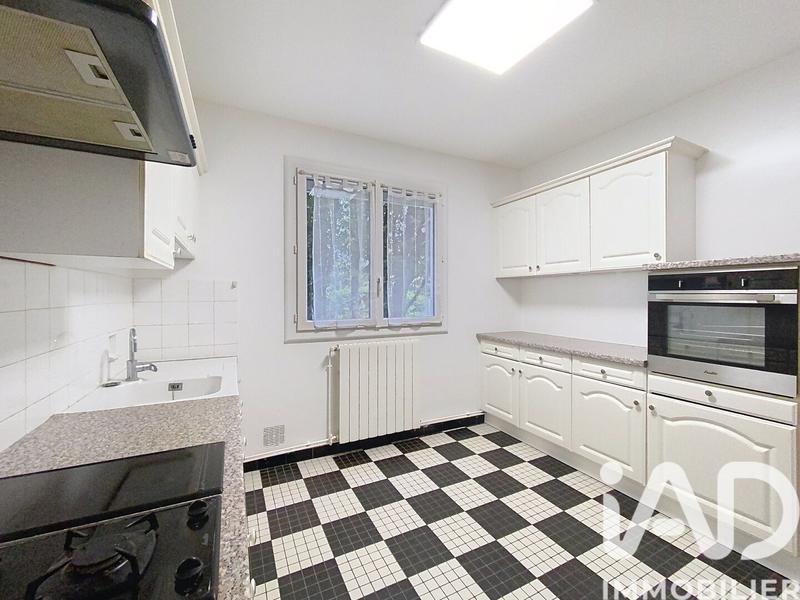 Maison - 82 m² - 6 pièces