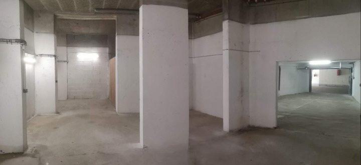 Parking / Garage - 115 m²