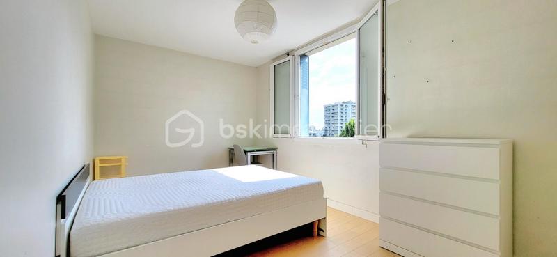 Appartement - 70 m² - 4 pièces