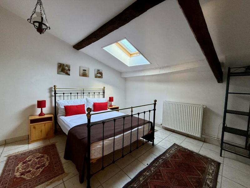 Maison - 324 m² - 14 pièces