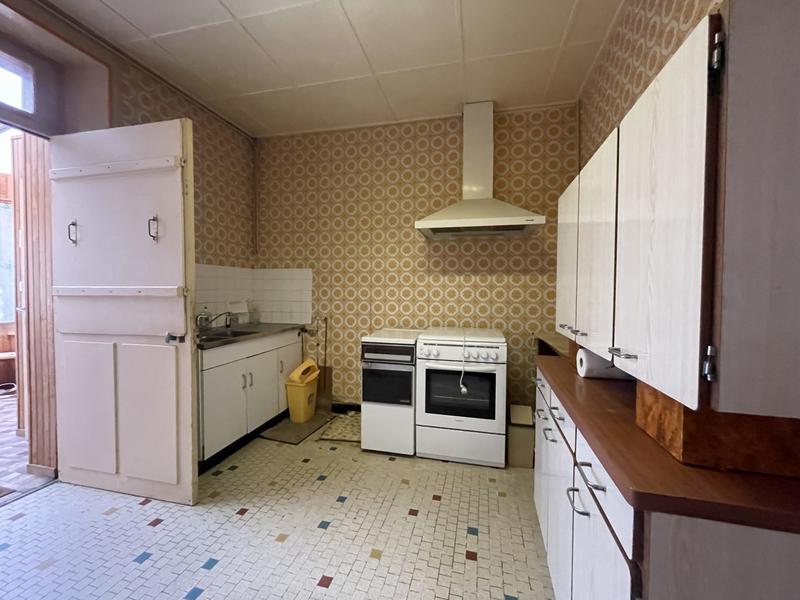 Maison - 217 m² - 8 pièces