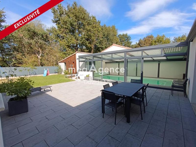 Maison traditionnelle - 145 m² - 7 pièces