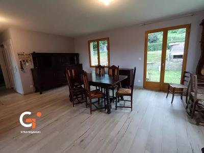 Maison - 122 m² - 6 pièces
