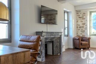 Maison - 870 m² - 13 pièces