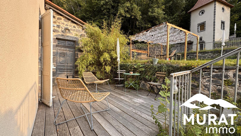 Maison - 320 m² - 13 pièces