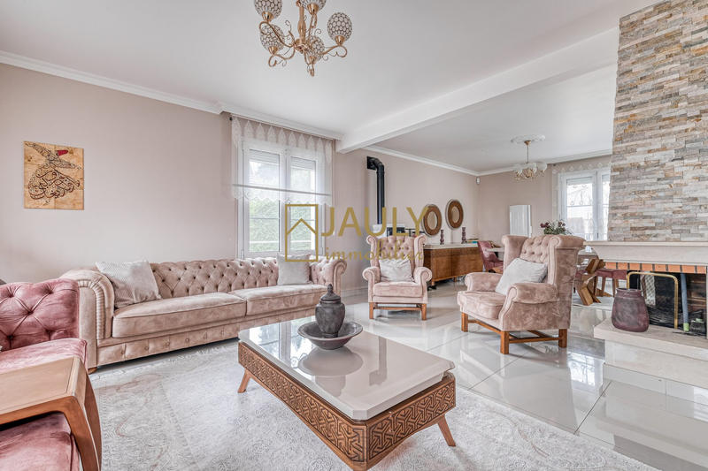 Maison - 340 m² - 10 pièces