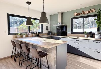 Maison - 130 m² - 4 pièces