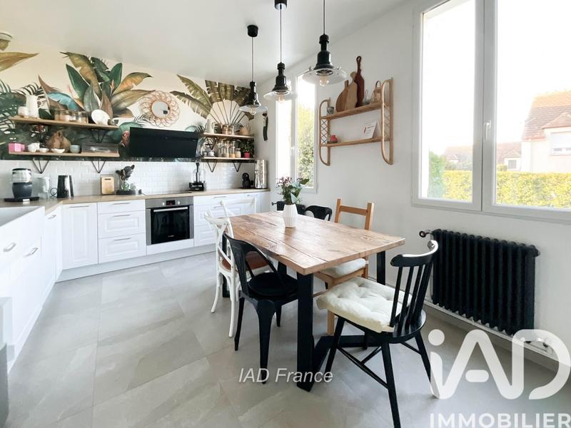 Maison - 140 m² - 6 pièces