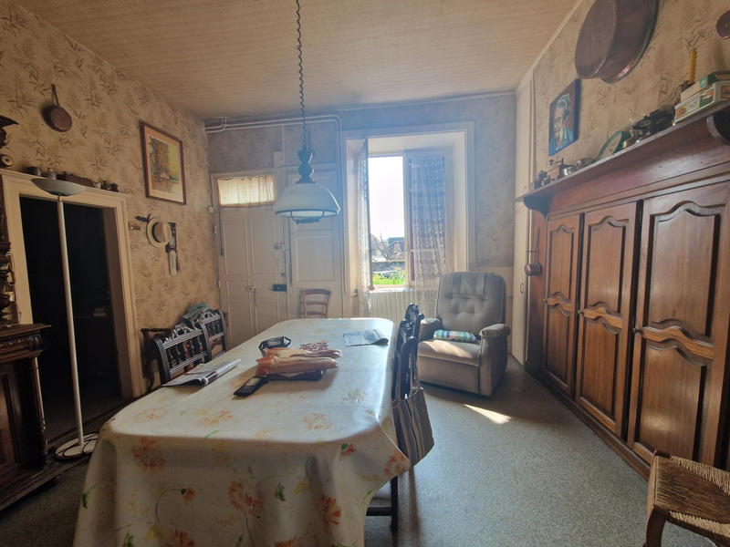 Maison - 232 m² - 7 pièces