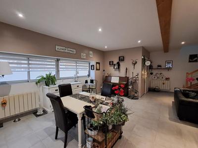 Appartement - 98 m² - 4 pièces